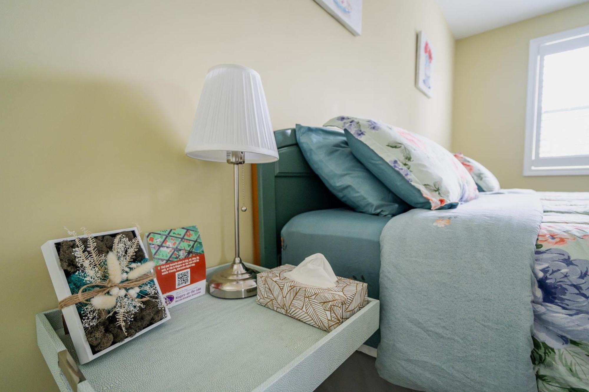 Bed and Breakfast Old Town Country Landing Niagara-on-the-Lake Esterno foto