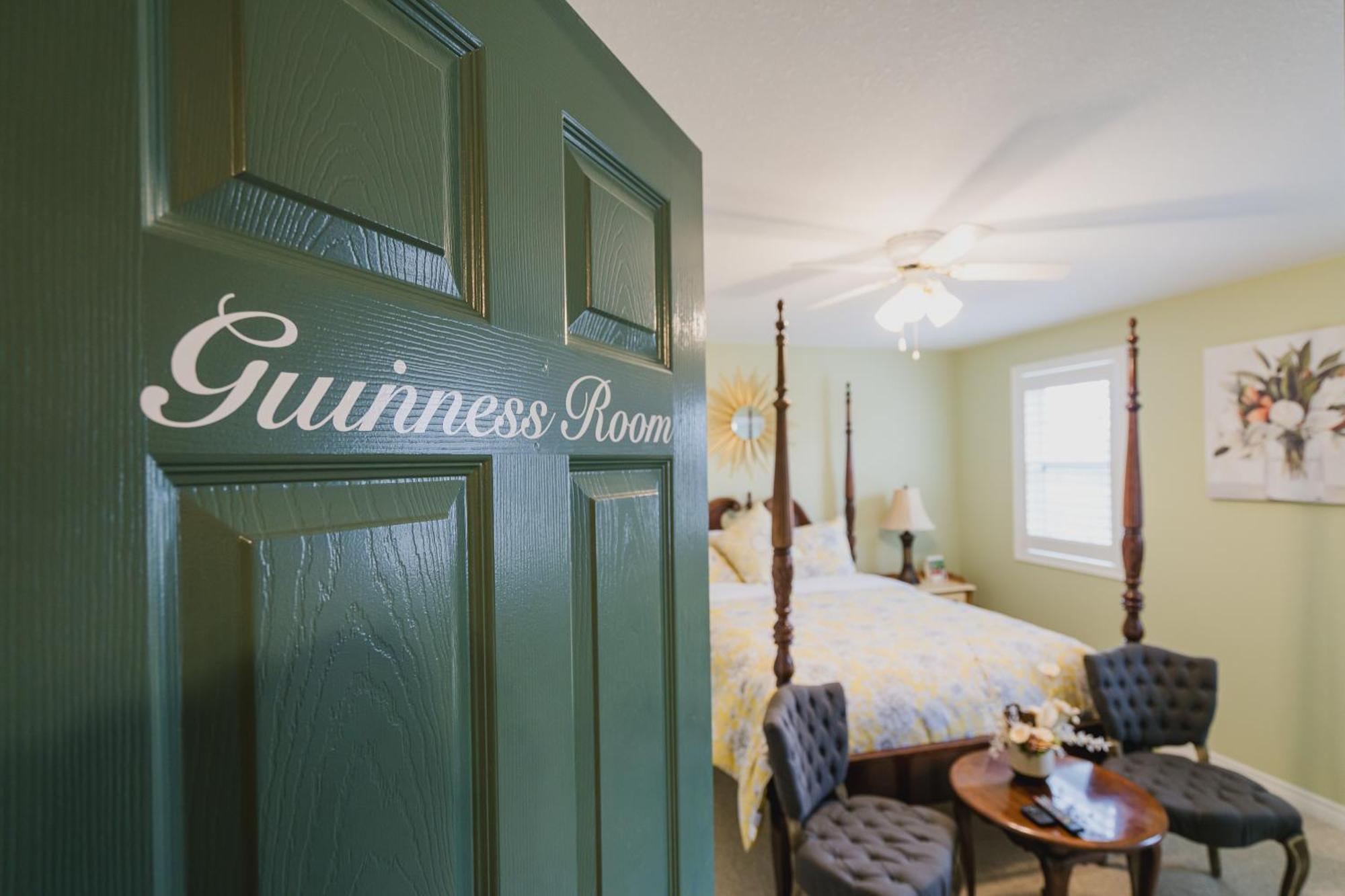 Bed and Breakfast Old Town Country Landing Niagara-on-the-Lake Esterno foto